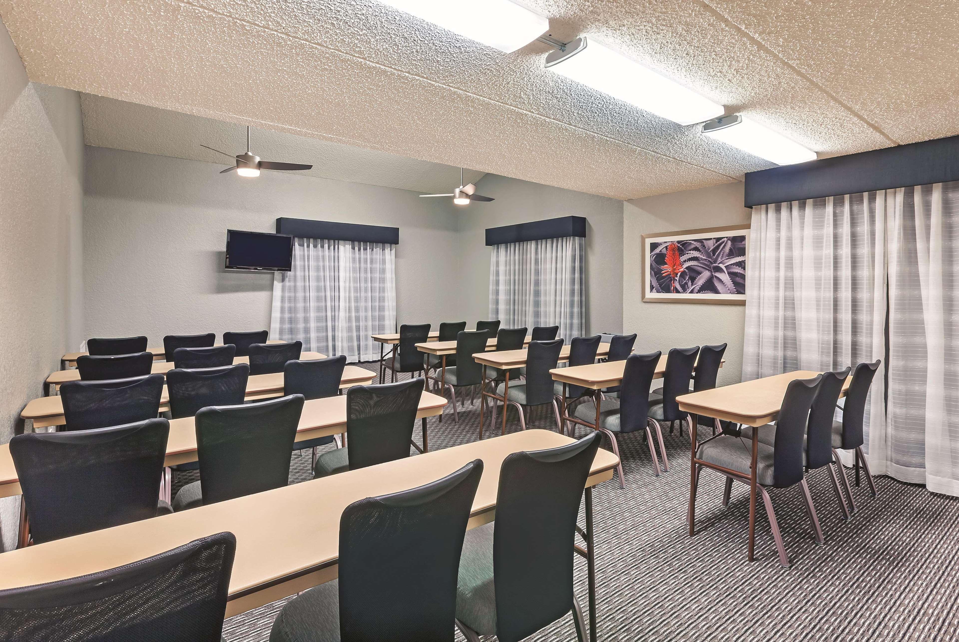 Travelodge By Wyndham Houston Cy-Fair Cypress Luaran gambar