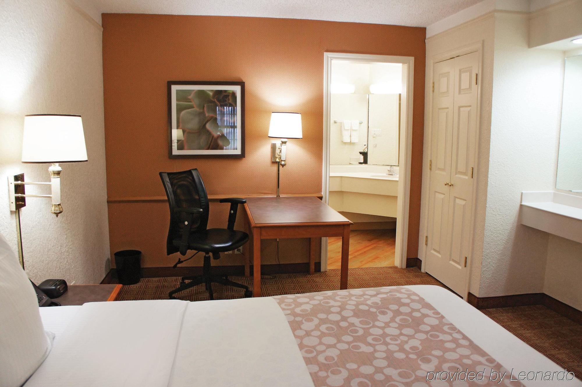 Travelodge By Wyndham Houston Cy-Fair Cypress Luaran gambar