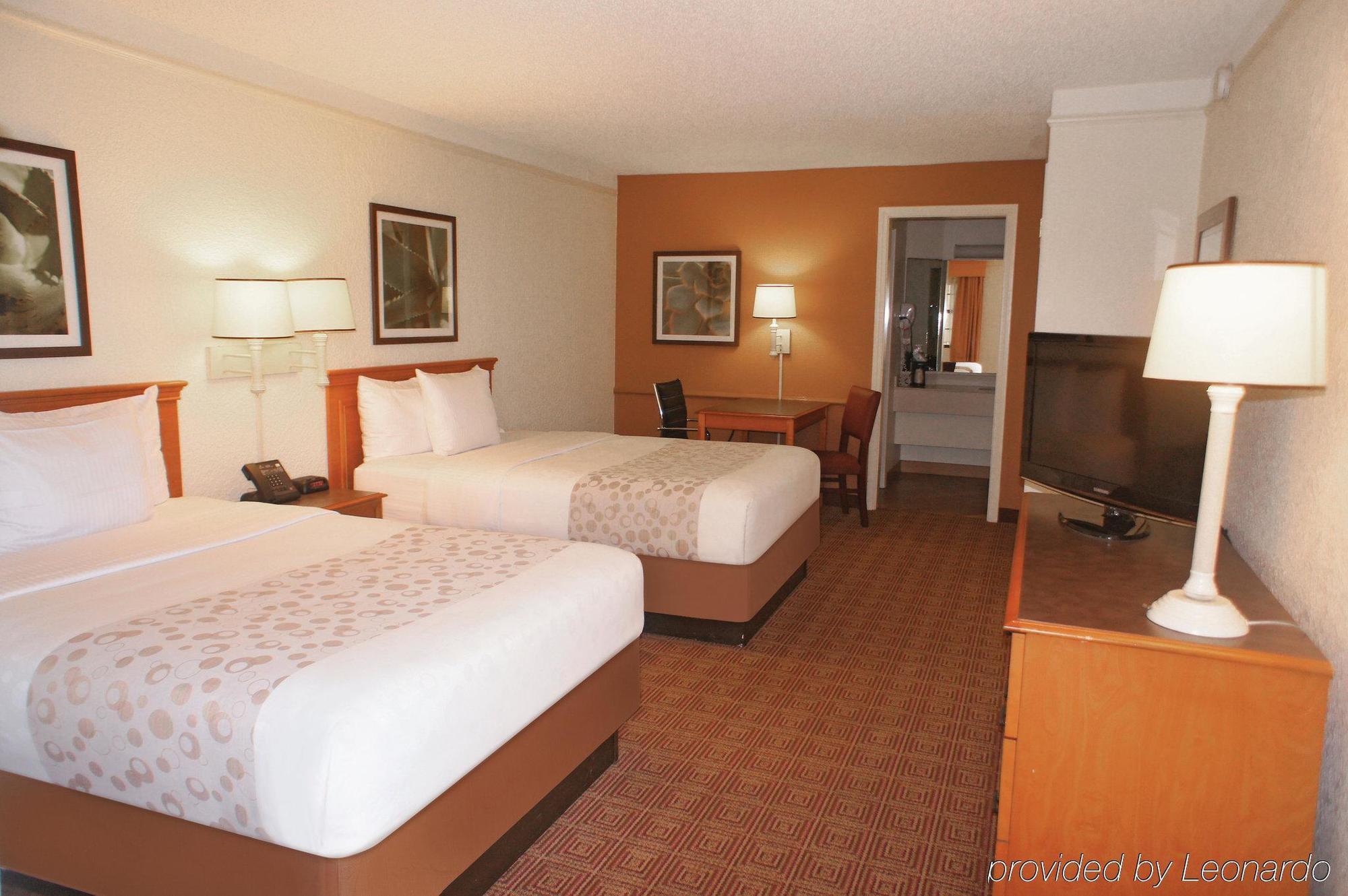 Travelodge By Wyndham Houston Cy-Fair Cypress Luaran gambar
